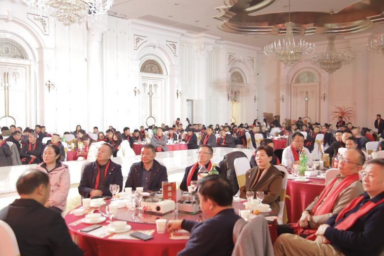 欢声笑语迎新春——霍邱县城关镇商会隆重举办迎新年庆典晚会