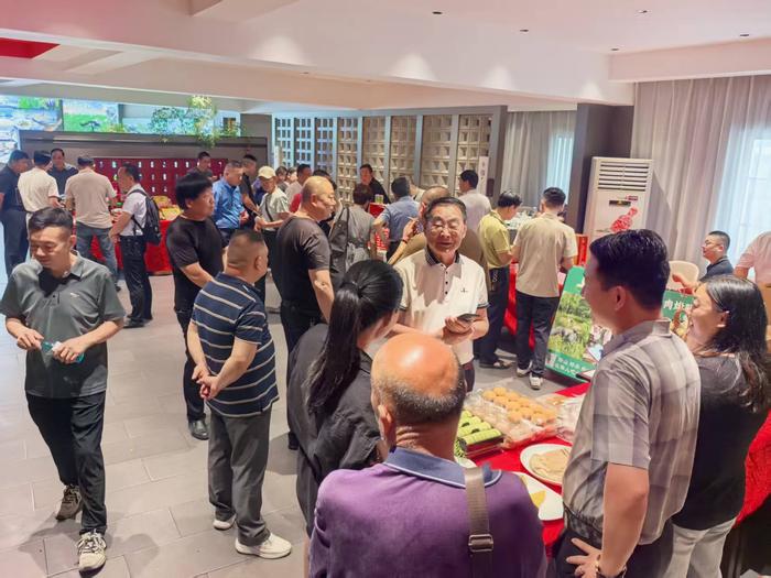 中国徽菜王师门烹饪技艺交流会暨食材展销会在合肥成功举办