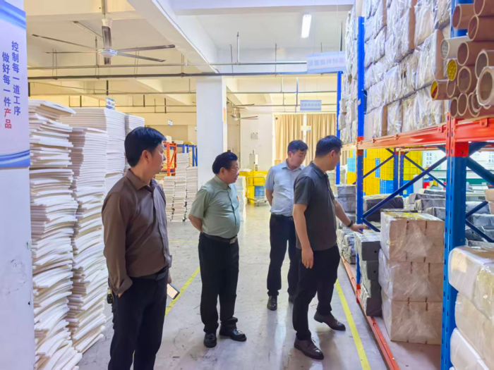安徽报道网2026千企公益走访安徽富茚胶粘材料 共探市场新需求