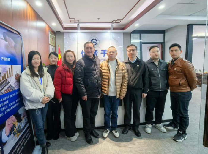 安徽报道网走进优帮手安徽分公司，共话企业发展与服务创新