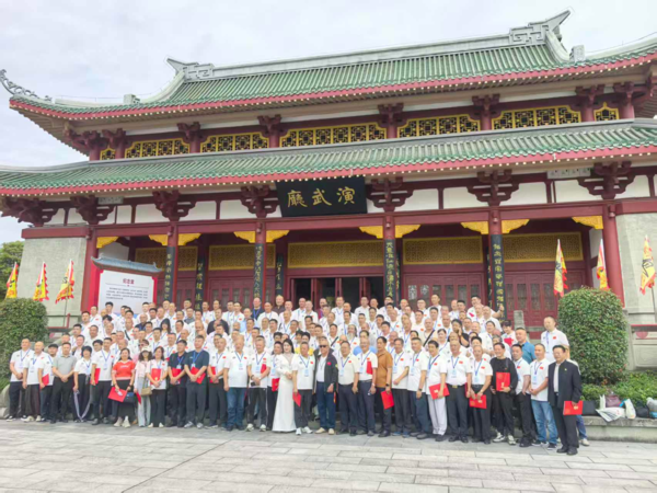 文武承薪火 千里念师恩｜王全一院长出席江油海灯文化联合会成立大典并受聘副会长、寻根祭拜宗师故里