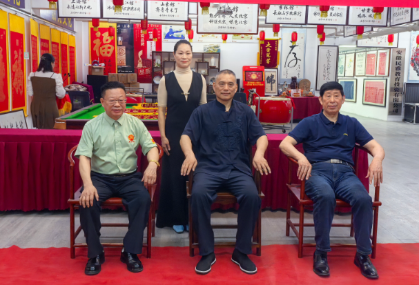 礼承孝义 道传易学｜魏莉华拜师於正海先生 成为门下第九位入室弟子