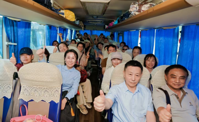 阅尽千帆心自静   山水归真度清欢——祁门牯牛降康养游随感（一）