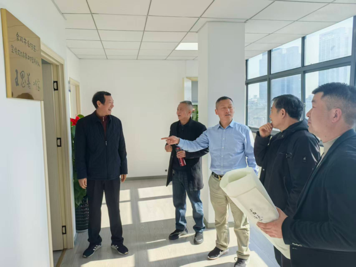 六安企业家朱克廷一行莅临安徽省个民协会书画委员会，共谋创新与合作