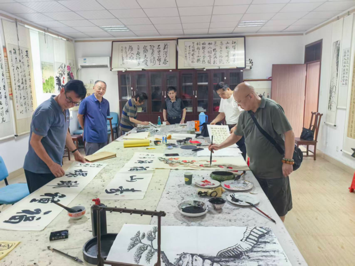 翰墨聚贤才 丹青润社区｜合肥艺友堂书画院金秋雅集活动圆满举行