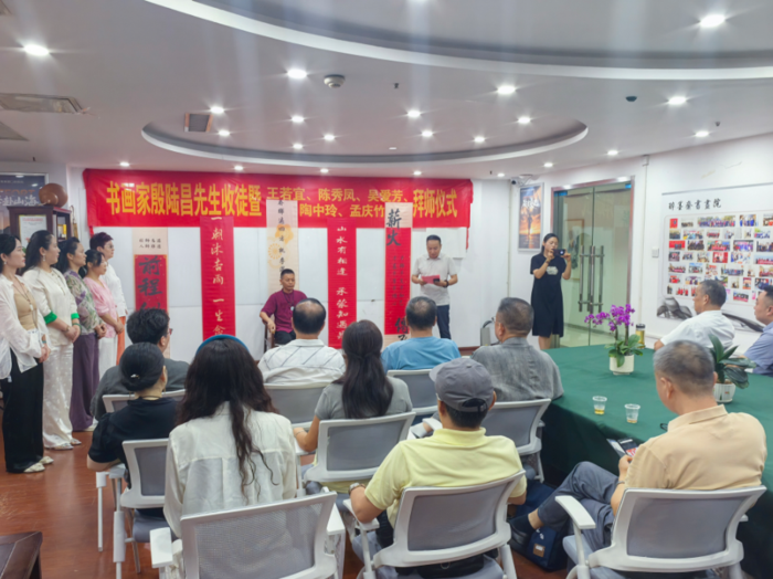 墨韵传薪 桃李绽芳｜书画家殷陆昌先生喜收“五朵金花”