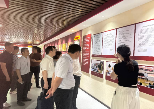 传承红色基因  践行正确政绩观——省教育发展基金会与安徽现代教育评估院联合开展  “七一”主题党日活动
