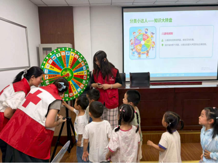 望湖街道沁心湖社区：五圈联动聚合力沁心善治暖民心