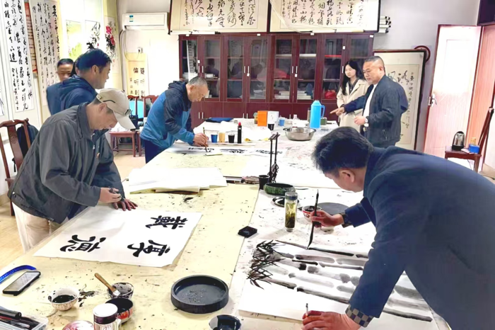 翰墨传情 艺韵交融——合肥艺友堂书画院举办名家创作交流活动