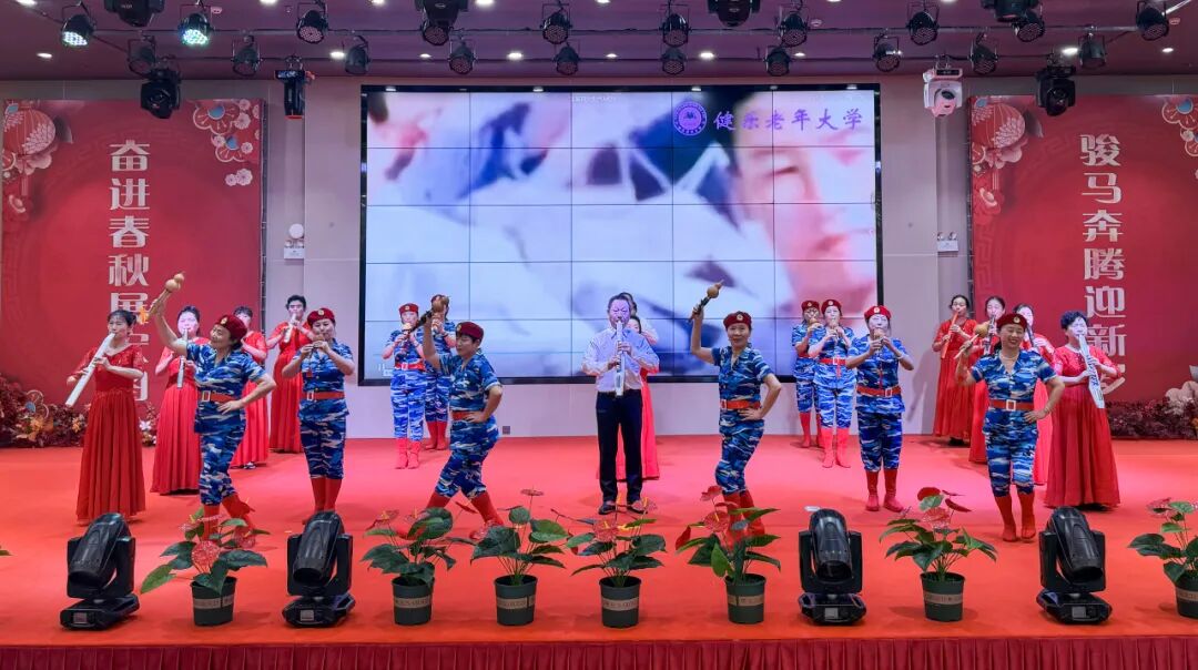 舒城文翁研学小镇举办“秋韵如歌 · 乐动银发”健乐老年大学首届音乐节（图4）